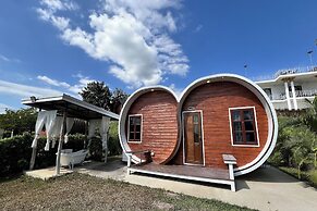 Honey Queen Resort