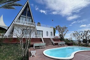 Honey Queen Resort