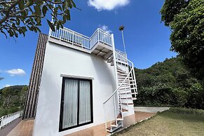 Honey Queen Resort