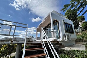 Honey Queen Resort