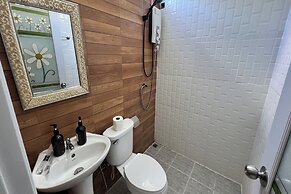 Honey Queen Resort