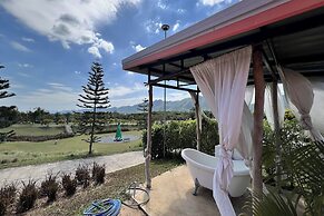 Honey Queen Resort