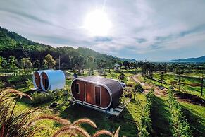 Honey Queen Resort