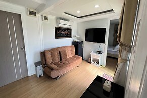 Honey Queen Resort