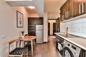 New Unirii Apartments by Olala Homes