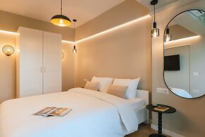 New Unirii Apartments by Olala Homes