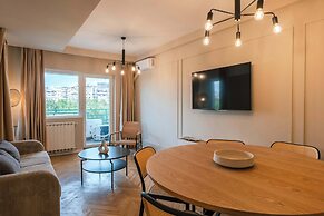 New Unirii Apartments by Olala Homes