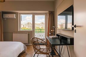 New Unirii Apartments by Olala Homes