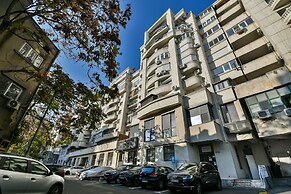 New Unirii Apartments by Olala Homes