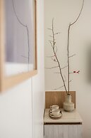 Milioni by Oniro