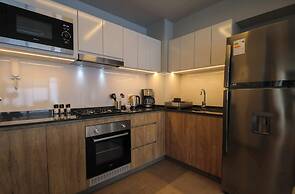 w Engaging 2BR w Impressive Deco in San Isidro