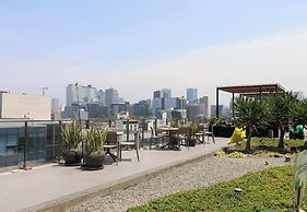 w Engaging 2BR w Impressive Deco in San Isidro