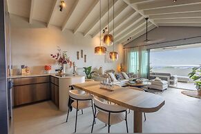 The Reef Superior Penthouse With Ocean View