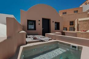 Akri Santorini with heated Jacuzzi
