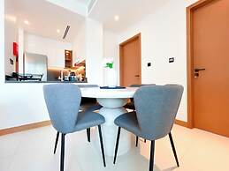 Marina Vida Luxury 1BR Balcony & Prime Location