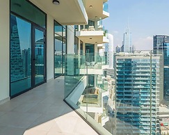 Elegant High Floor 2BR Urban Oasis