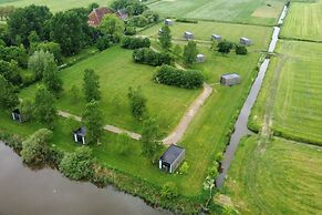 Leien Tiny House Cabin