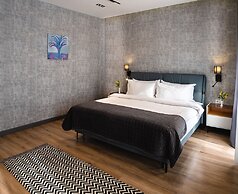 City Deluxe Apartments