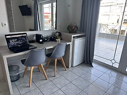 Airport Suites Michelle