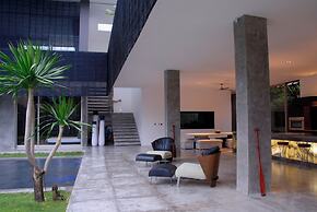 Modern 4BD Villa with Pool in Seminyak