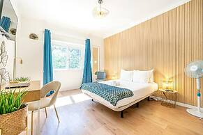 Goa Square Guesthouse by Lisbon with Sintra