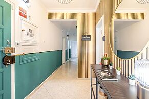 Goa Square Guesthouse by Lisbon with Sintra