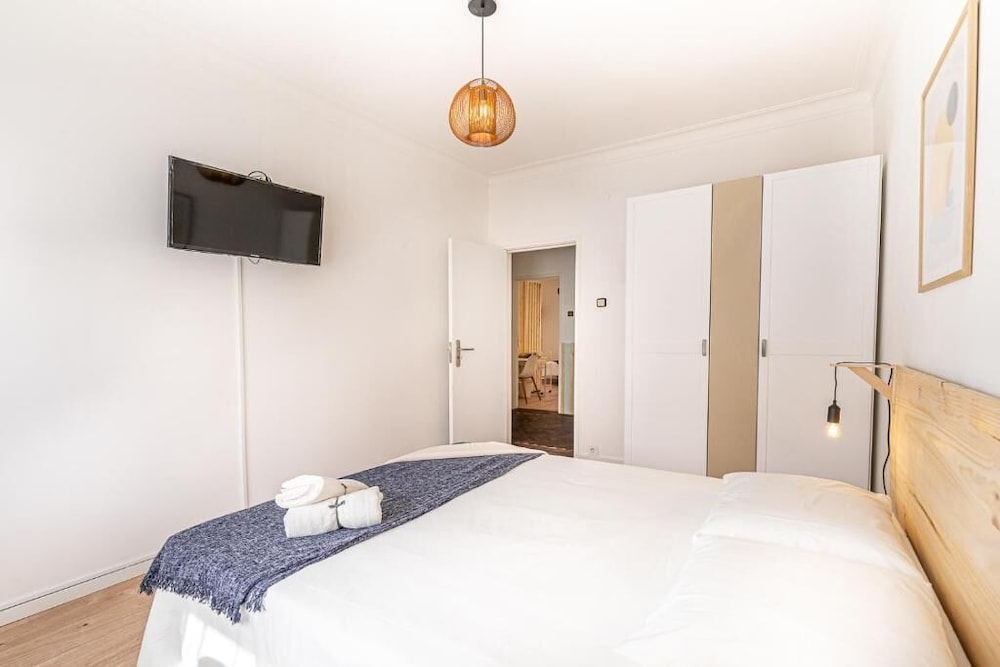 Goa Square Guesthouse by Lisbon with Sintra