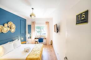 Goa Square Guesthouse by Lisbon with Sintra