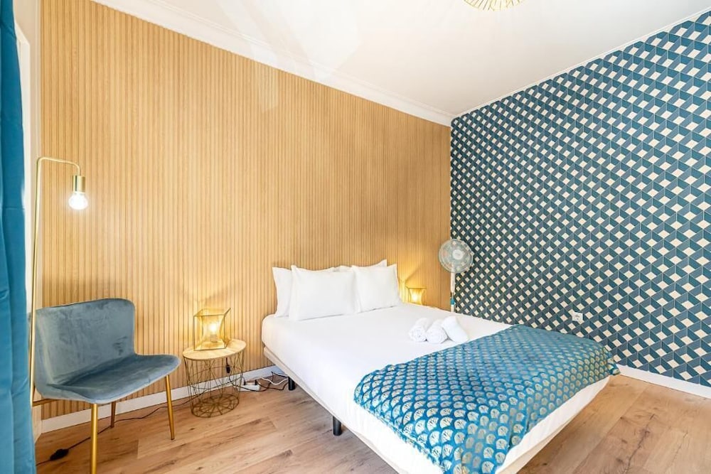 Goa Square Guesthouse by Lisbon with Sintra