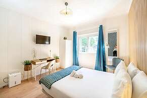 Goa Square Guesthouse by Lisbon with Sintra
