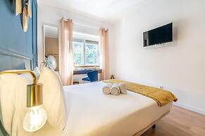 Goa Square Guesthouse by Lisbon with Sintra