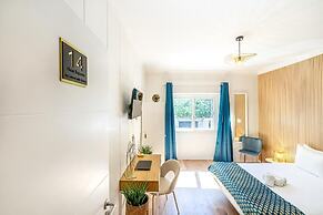 Goa Square Guesthouse by Lisbon with Sintra