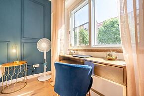 Goa Square Guesthouse by Lisbon with Sintra