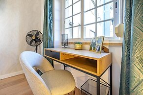 Goa Square Guesthouse by Lisbon with Sintra