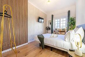 Goa Square Guesthouse by Lisbon with Sintra