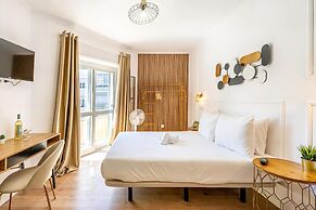 Goa Square Guesthouse by Lisbon with Sintra
