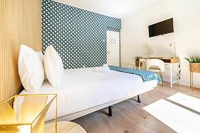 Goa Square Guesthouse by Lisbon with Sintra