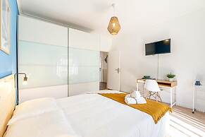 Goa Square Guesthouse by Lisbon with Sintra