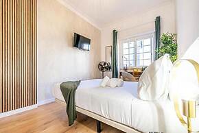 Goa Square Guesthouse by Lisbon with Sintra