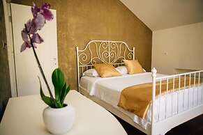 Filip Deluxe Rooms