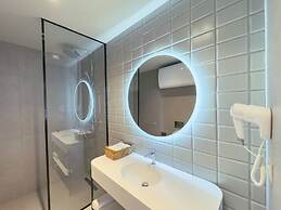 Zins Luxury Rooms 06