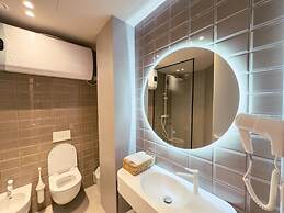 Zins Luxury Rooms 06
