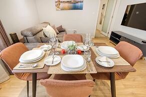 Central Msida Apartment Workspace Wi-fi A C