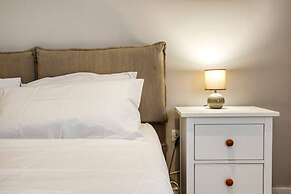 Central Msida Apartment Workspace Wi-fi A C