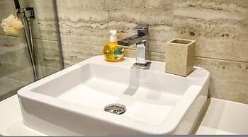 Central Msida Apartment Workspace Wi-fi A C