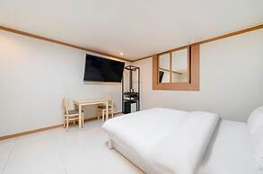 JM HOTEL