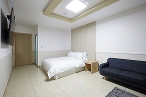 JM HOTEL