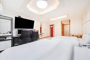 JM HOTEL