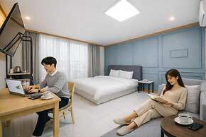 JM HOTEL