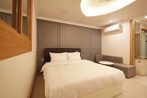 JM HOTEL